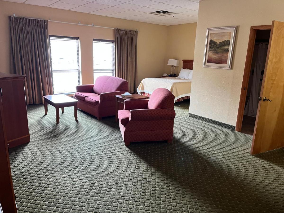 Days Inn & Suites By Wyndham Sutton Flatwoods Luaran gambar