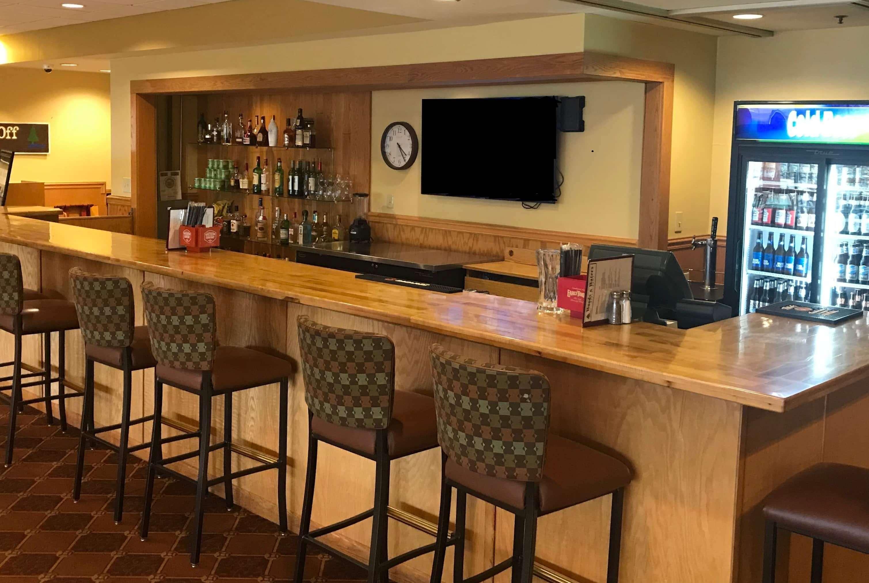 Days Inn & Suites By Wyndham Sutton Flatwoods Luaran gambar