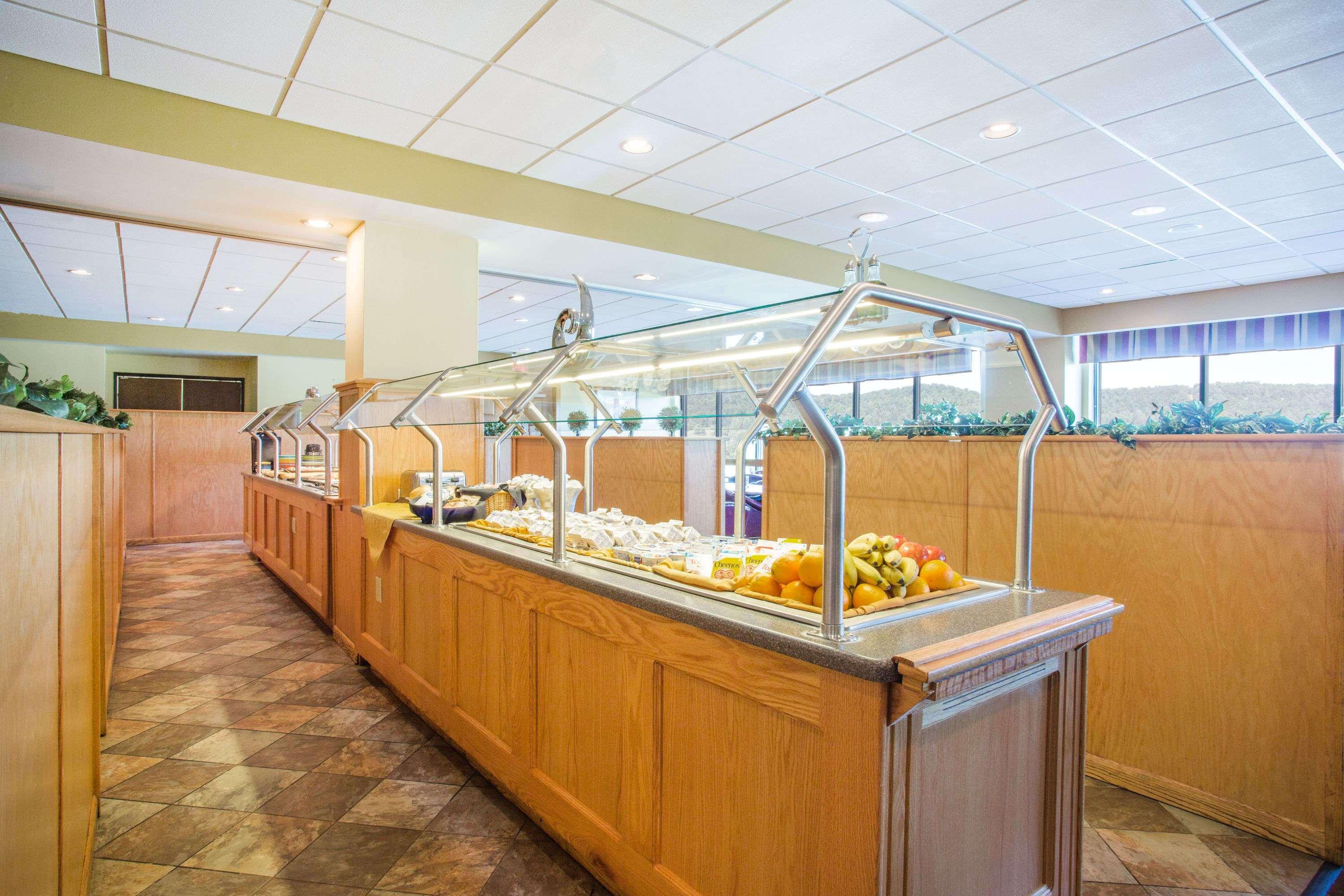 Days Inn & Suites By Wyndham Sutton Flatwoods Luaran gambar
